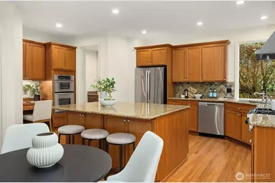 1306 275th Place SE, Sammamish, WA 98075 - Photo 12