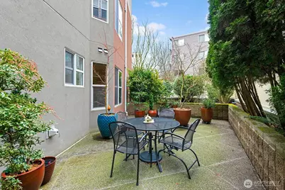 3900 2nd Avenue NE #207, Seattle, WA 98105 - Photo 18