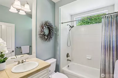 25846 NE 4th Place, Sammamish, WA 98074 - Photo 12