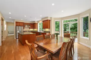 25846 NE 4th Pl, Sammamish, WA 98074 - Photo 6