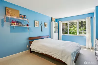 25846 NE 4th Place, Sammamish, WA 98074 - Photo 22