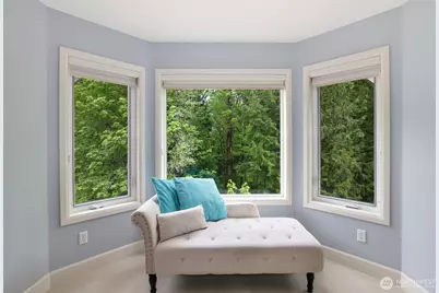 25846 NE 4th Place, Sammamish, WA 98074 - Photo 18