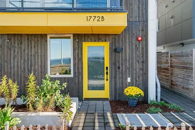 1772 Alki Avenue SW #B, Seattle, WA 98116 - Photo 2