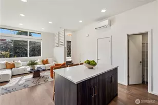 926 N 35th St, Seattle, WA 98103 - Photo 12