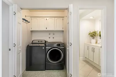 100 Ward Street #606, Seattle, WA 98109 - Photo 28