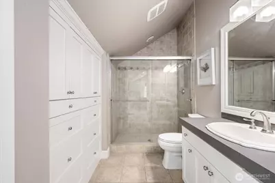 10207 NE 60th Street, Kirkland, WA 98033 - Photo 26