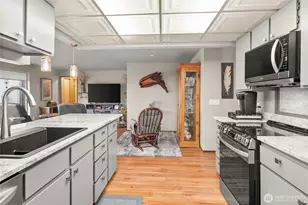 1301 S 3rd Ave, Sequim, WA 98382 - Photo 4