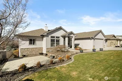 1992 Stoneridge Drive, East Wenatchee, WA 98802 - Photo 2