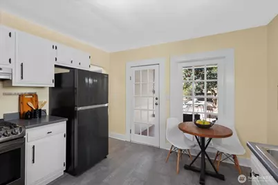 7729 18th Avenue SW, Seattle, WA 98106 - Photo 18