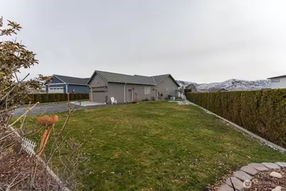 214 Stehekin Way, Chelan, WA 98816 - Photo 24