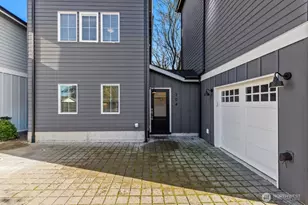 206 N 100th St, Seattle, WA 98133 - Photo 4