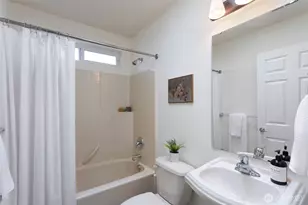 8415 44th Ave S, Seattle, WA 98118 - Photo 16