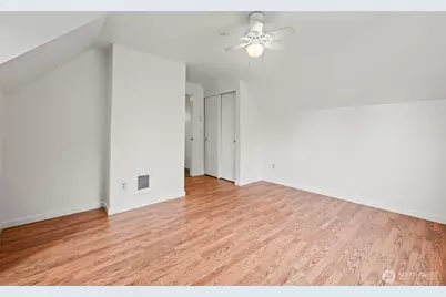 7505 Bridge Place NE, Bremerton, WA 98311 - Photo 14