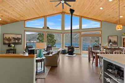 15107 N Lakeshore Drive, Entiat, WA 98822 - Photo 4
