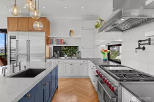 362 Ward St, Seattle, WA 98109 - Photo 10