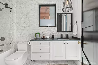 362 Ward Street, Seattle, WA 98109 - Photo 28