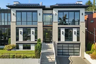 362 Ward St, Seattle, WA 98109 - Photo 2