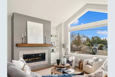 8004 Burke Avenue N, Seattle, WA 98103 - Photo 4