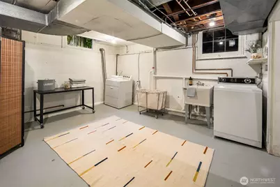 625 34th Avenue E, Seattle, WA 98112 - Photo 28