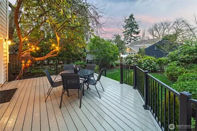 625 34th Avenue E, Seattle, WA 98112 - Photo 30