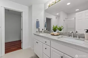 1621 Huckleberry Cir, Issaquah, WA 98029 - Photo 18