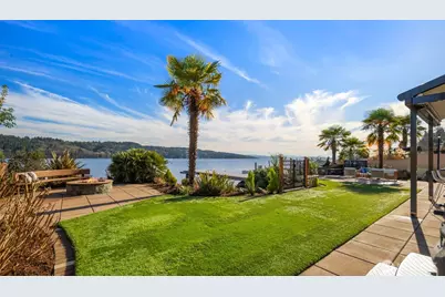 14014 Riviera Place NE, Seattle, WA 98125 - Photo 8