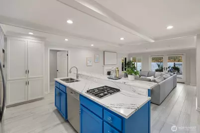 14014 Riviera Place NE, Seattle, WA 98125 - Photo 34