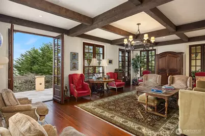 8010 Grand Avenue NE, Bainbridge Island, WA 98110 - Photo 10