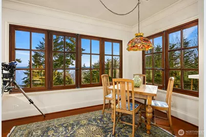 8010 Grand Avenue NE, Bainbridge Island, WA 98110 - Photo 24