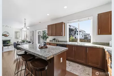 9025 S 204th Place, Kent, WA 98031 - Photo 12