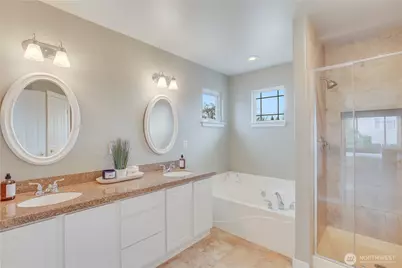 5006 NE 4th Place, Renton, WA 98059 - Photo 24