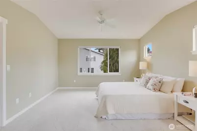 5006 NE 4th Place, Renton, WA 98059 - Photo 22