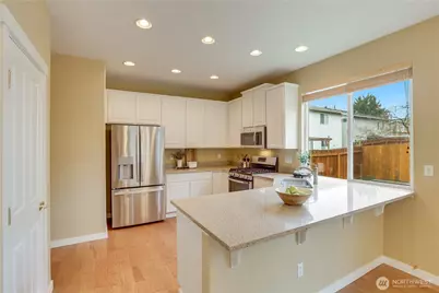 5006 NE 4th Place, Renton, WA 98059 - Photo 16