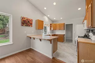 1011 Lake Park Dr SW, Tumwater, WA 98512 - Photo 8