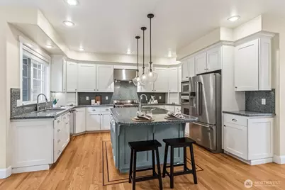 3405 30th Court SE, Olympia, WA 98501 - Photo 8