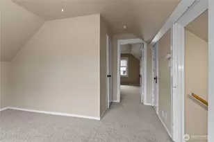 8211 20th Ave NE, Seattle, WA 98115 - Photo 22