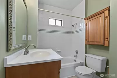 8211 20th Avenue NE, Seattle, WA 98115 - Photo 18
