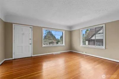 8211 20th Avenue NE, Seattle, WA 98115 - Photo 8