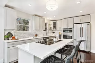 7302 33rd Ave NE, Seattle, WA 98115 - Photo 10