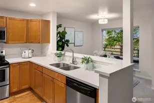 3520 Lake Washington Blvd SE, Bellevue, WA 98006 - Photo 10