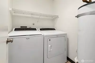 3520 Lake Washington Boulevard SE #105, Bellevue, WA 98006 - Photo 20