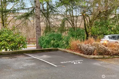 3520 Lake Washington Boulevard SE #105, Bellevue, WA 98006 - Photo 22