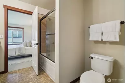 19439 1st Avenue S #E3, Normandy Park, WA 98148 - Photo 14