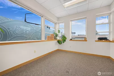 701 E Holly Street, Bellingham, WA 98225 - Photo 16