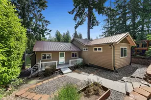 292 NE Lake Dr, Tahuya, WA 98588 - Photo 4