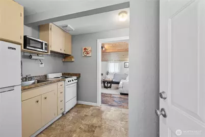 6916 Beverly Lane, Everett, WA 98203 - Photo 24