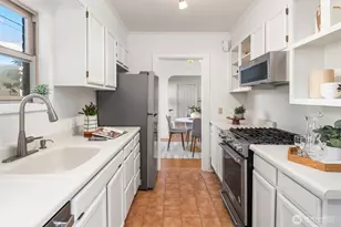 2301 42nd Ave SW, Seattle, WA 98116 - Photo 12