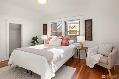 2301 42nd Avenue SW, Seattle, WA 98116 - Photo 8