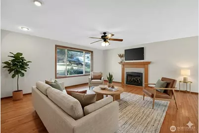 7511 Kittiwake Drive SE, Olympia, WA 98513 - Photo 2