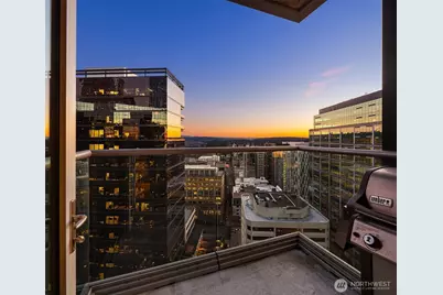 10700 NE 4th Street #2412, Bellevue, WA 98004 - Photo 22
